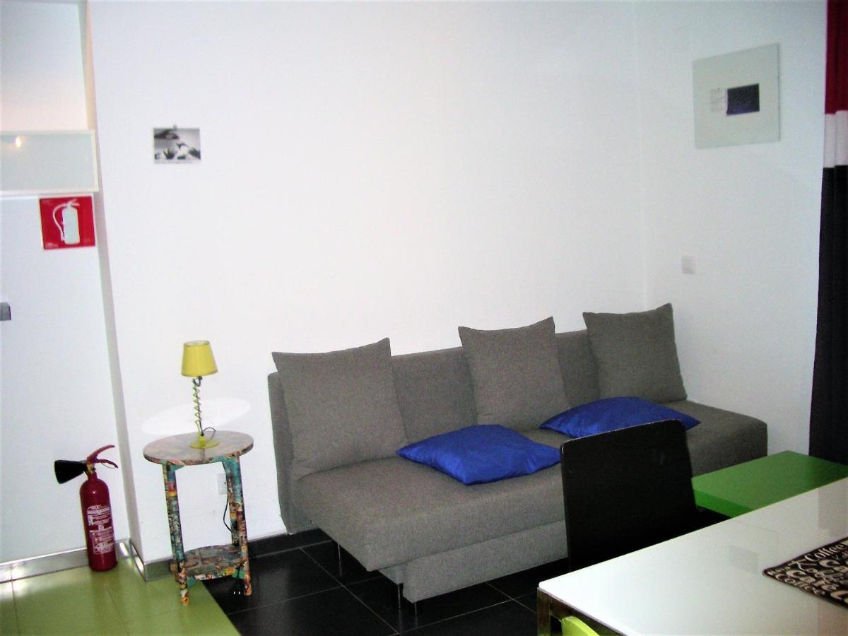 Apartamentos La Fonda Aninon Eksteriør billede