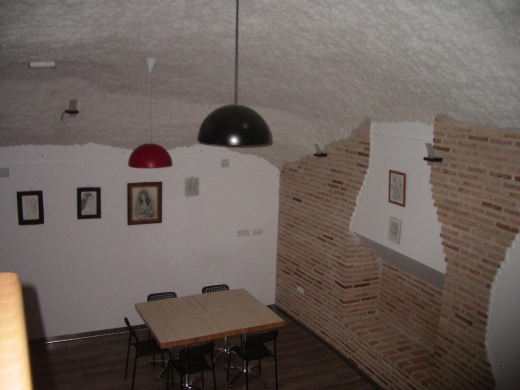 Apartamentos La Fonda Aninon Eksteriør billede