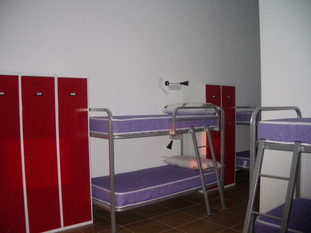 Apartamentos La Fonda Aninon Eksteriør billede