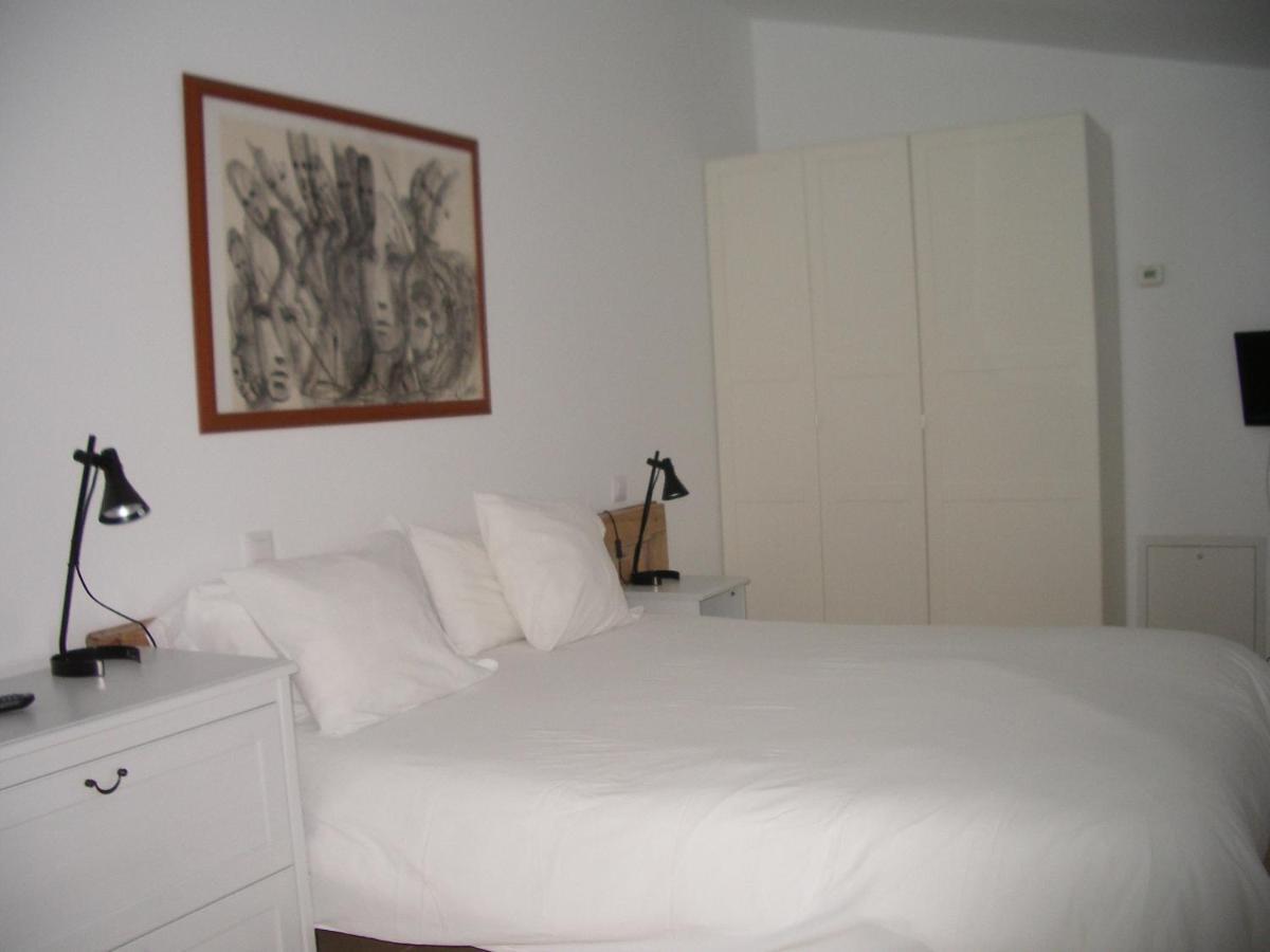 Apartamentos La Fonda Aninon Eksteriør billede